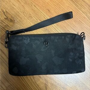 lululemon wallet